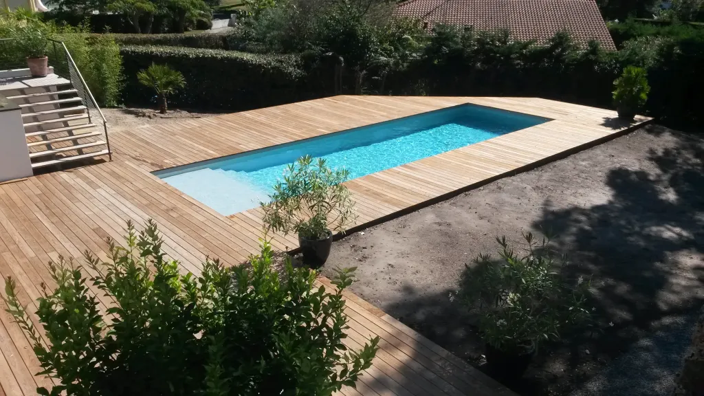 Modernisation du bassin de piscine Landes : redéfinissez le luxe de votre piscine